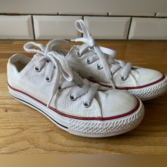 Converse All Star Chuck Taylor Youth Size 3 White Casual Comfort Walking Shoes - Picture 9 of 9